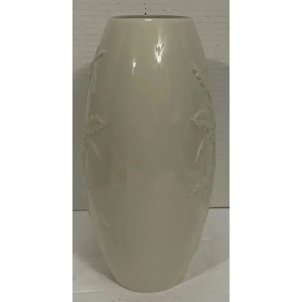 Lenox this porcelain